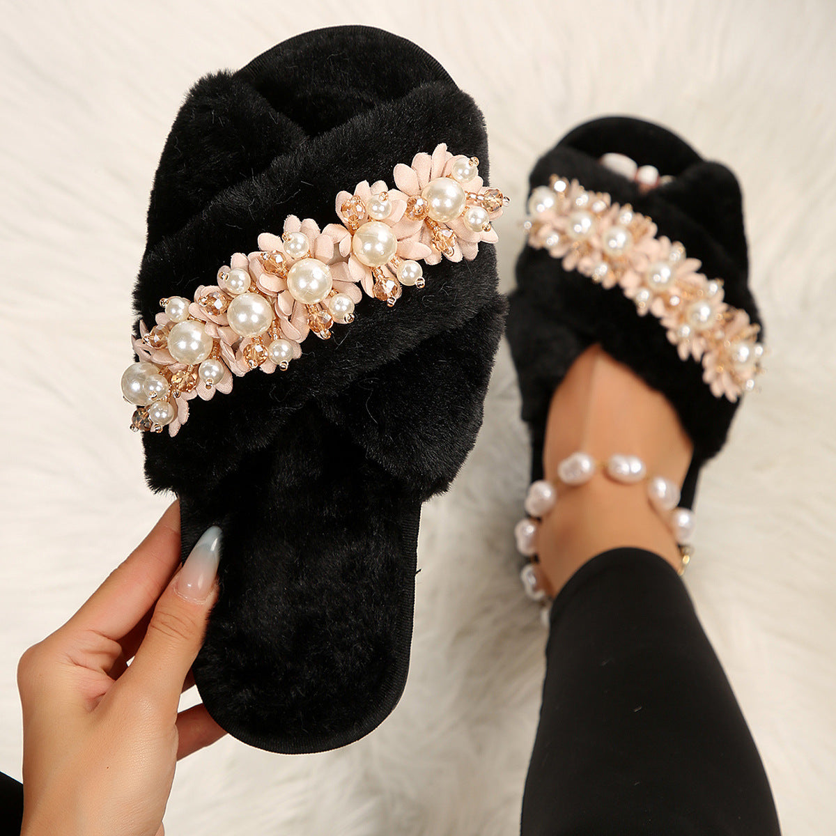 Cross Pearl / Fur Slipper